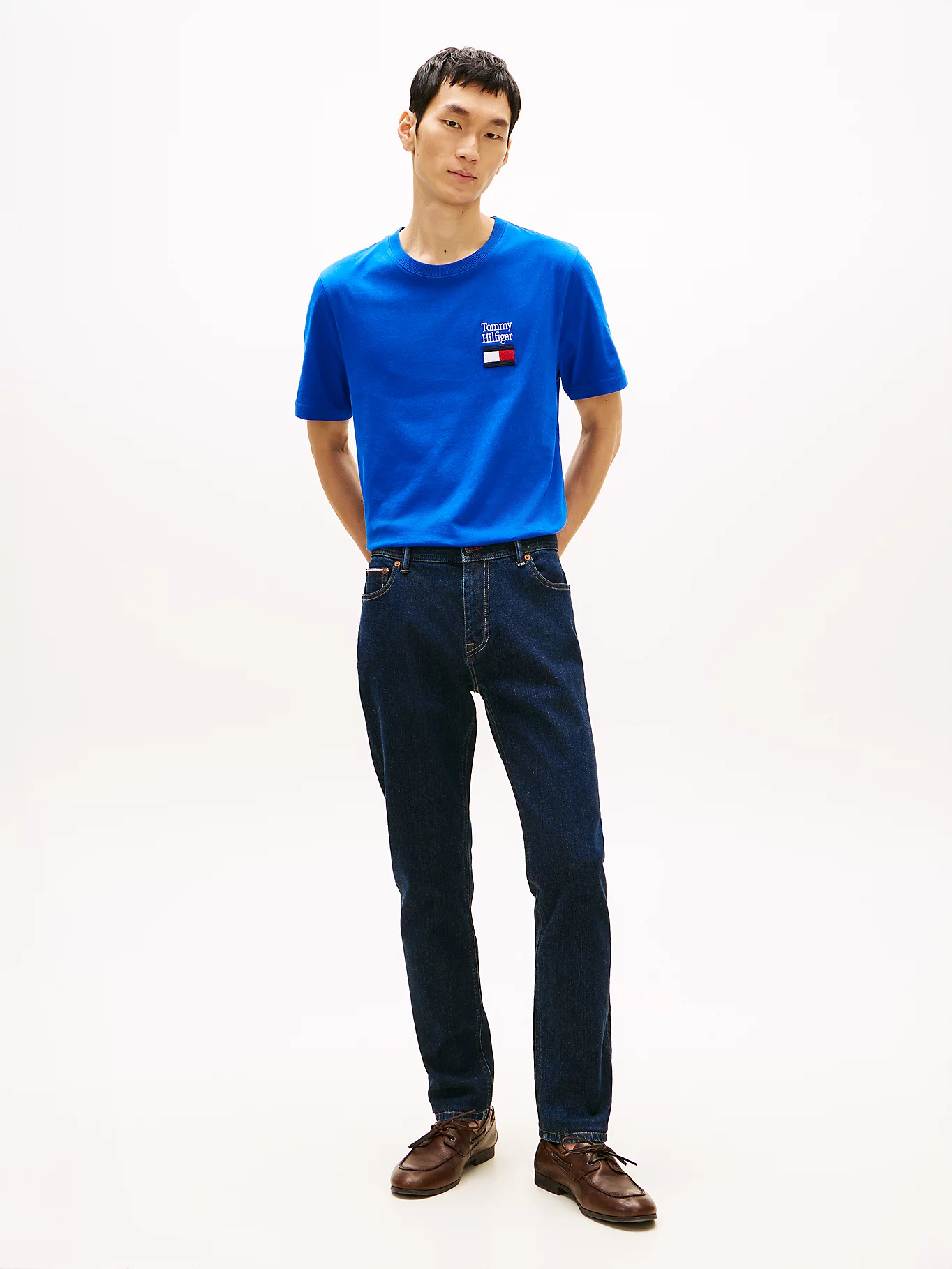 BRAND LOVE TEXT STACK TEE