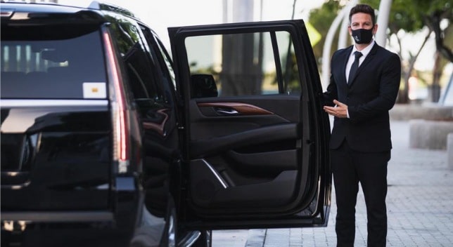ليموزين VIP وعائلي مع سائق في القاهرة وجميع المحافظات