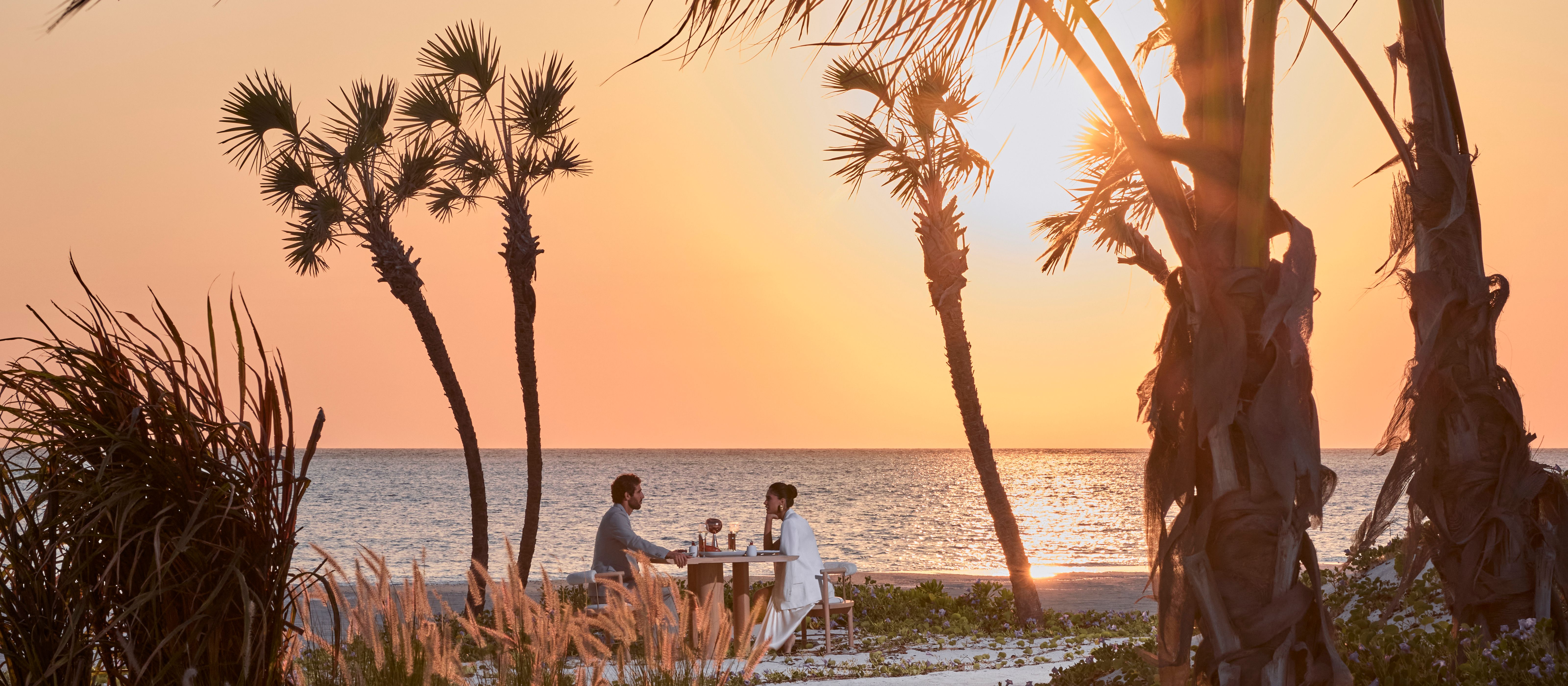 Saria Beach luxurious private couples dining