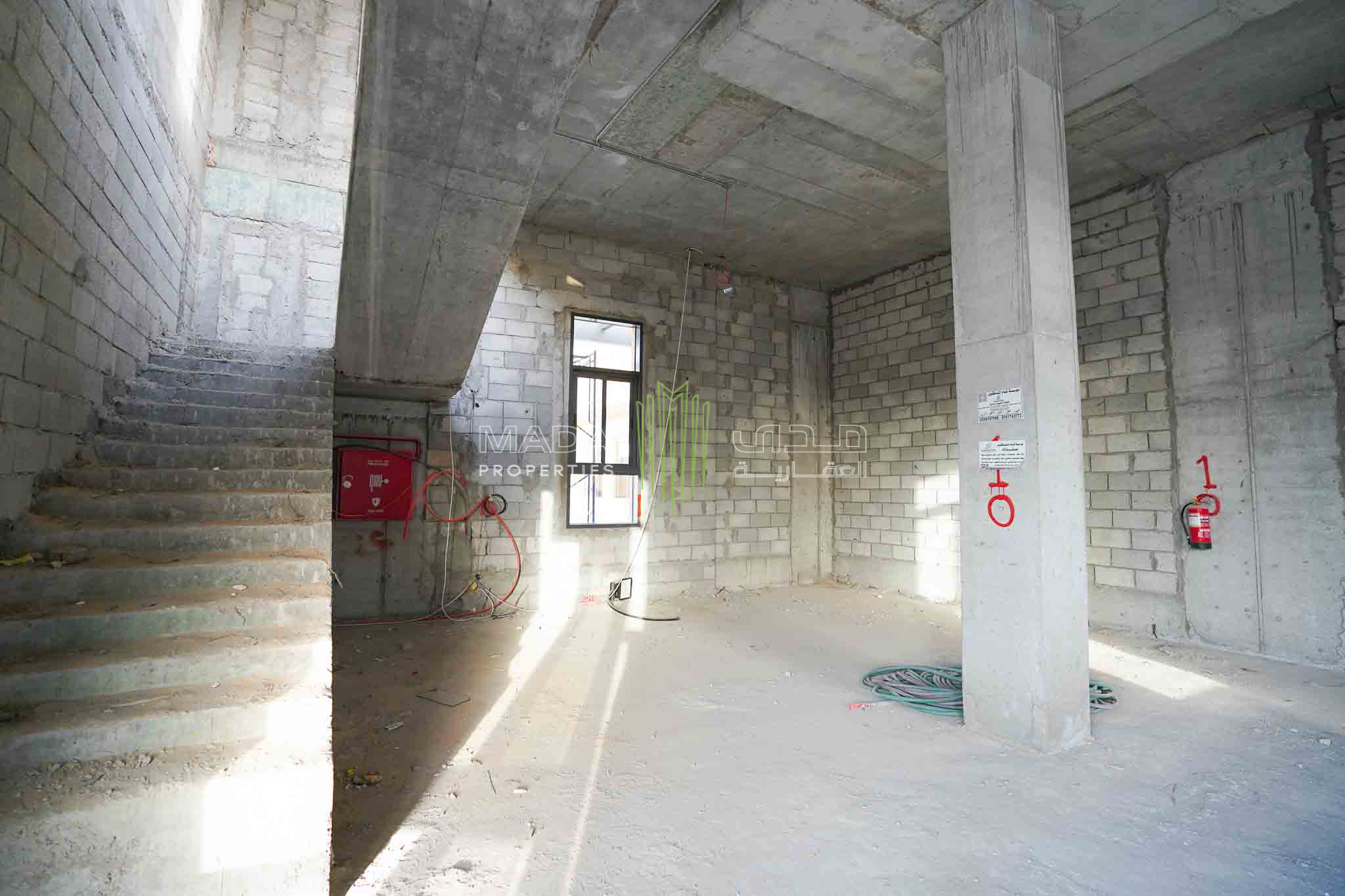 1050 | Makeen Commercial