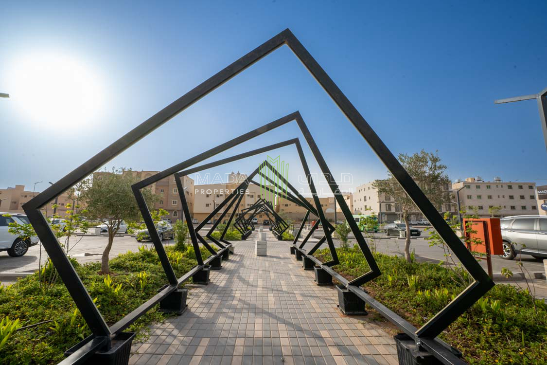 Laban Square Complex Project - 1037