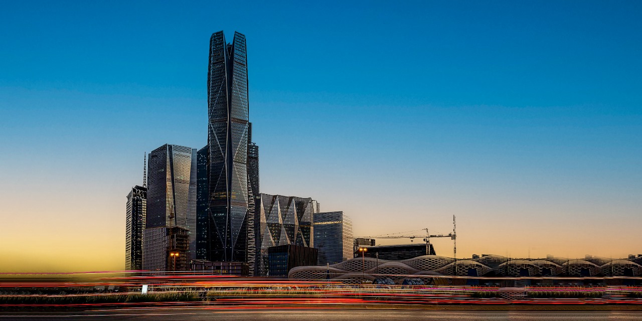 الفنون والعقارات -كيف يمكن دمج الفن في استثمارات العقارات لإضافة قيمة فنية ومالية