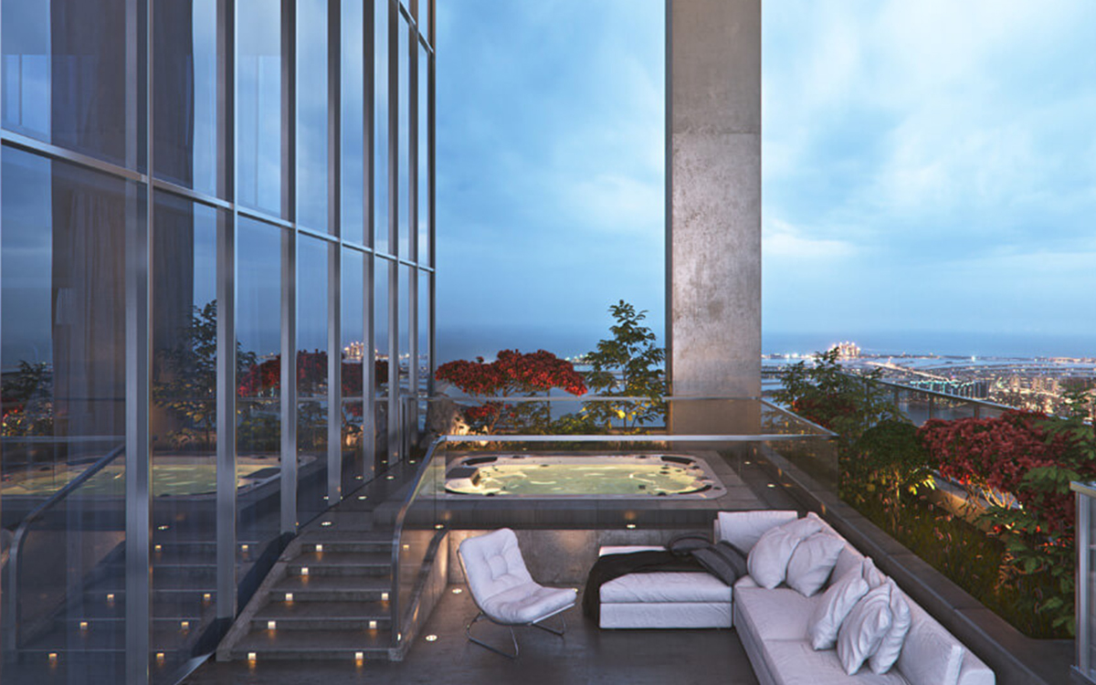 Marina Arcade in Dubai