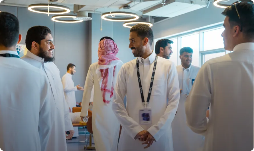 بيئة العمل في منافع 5